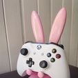 285491933_554259199443620_638224532718640297_n.jpg Bunny holder for Xbox and Playstation controller