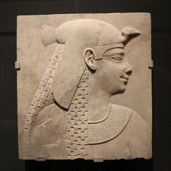 IMG_4826.jpg Free STL file Relief Plaque Depicting a Queen or Goddess・3D printer model to download