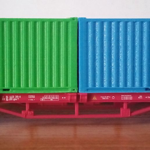 Container-H0-scale-Photo-03.jpg Container H0 Skala
