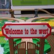 20190426_194948.jpg Trenino in legno: "West Gate", compatibile con il set IKEA