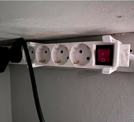 featured_preview_1063089b-87dd-46c0-8f2f-2de34eea0d25.jpeg Extension Cord Clip Holder (Any size)