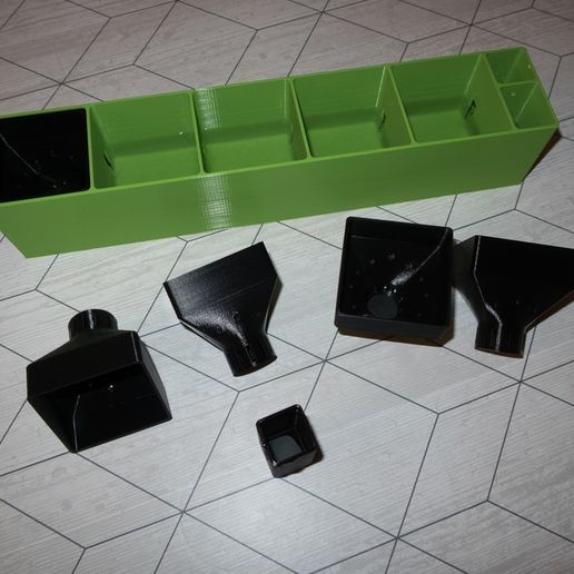 c7cf1d9c53d861fe69e96332fbd60e42_display_large.jpg Self-Watering planter (1-5 in 1)