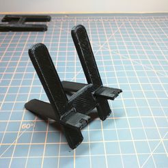 IMG_20170501_123750.jpg STL-Datei Universal Phone Cradle Remix kostenlos・3D-druckbares Design zum herunterladen