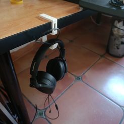 IMG20240424163101.jpg Hook headset holder : Clamp : Desk or shelf clamp