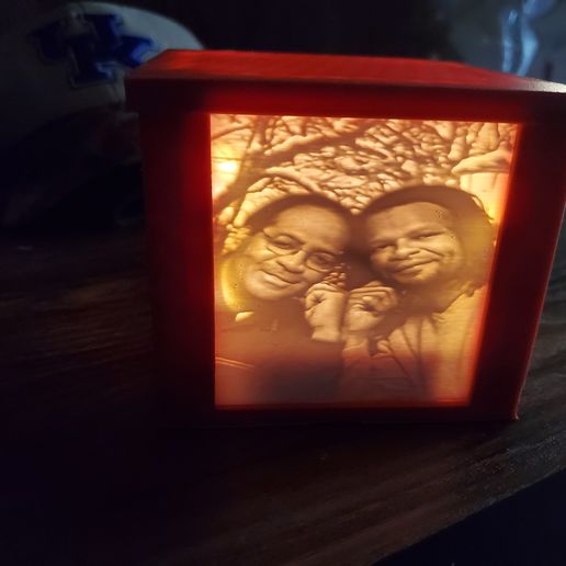 20210506_042910.jpg Lithophane cube light box