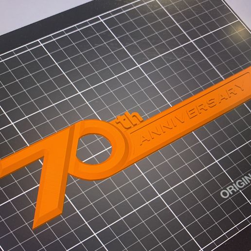 toyota 70th anniversary logo - 3D model önizlemesi