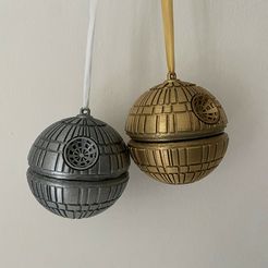 Deathstar-bauble.jpg Файл STL Безделушка "Звезда смерти" (2 половинки, соединенные нитью)・Модель для загрузки и 3D печати