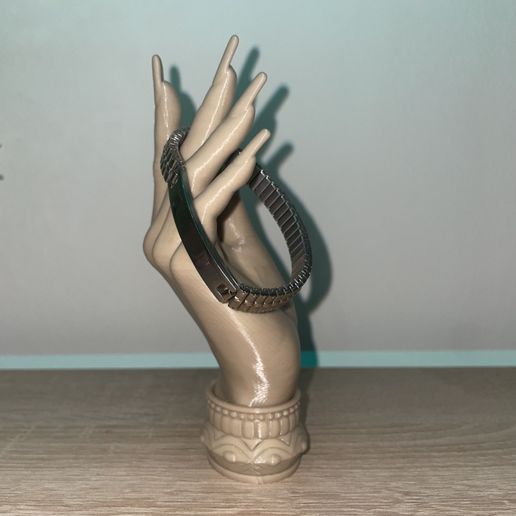 Bracelet Hand Display