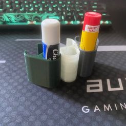 IMG_4872.jpg STL file Stanley Cup Chapstick Holder・3D print design to download