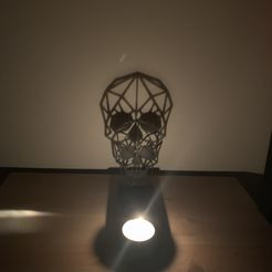 IMG_4522.jpeg Fichier STL skull and crossbones candle holder・Modèle à télécharger et à imprimer en 3D
