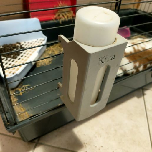 Rabbit drinking bottle holder