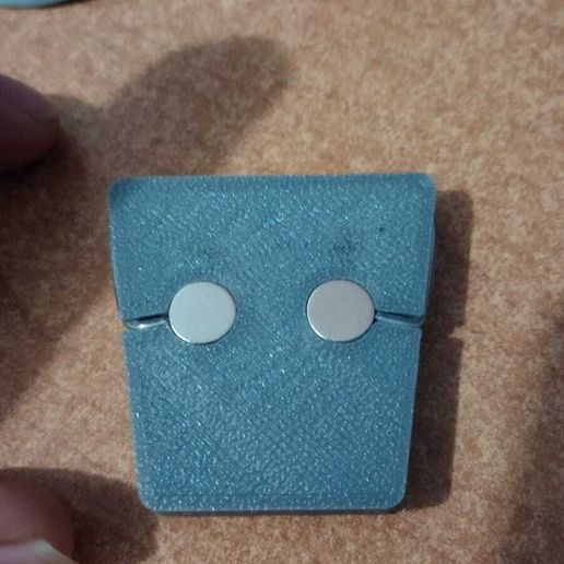 fe6d450c-0ec0-4ccc-9502-834a61e76296.jpg Magnetic Coin Battery Pack