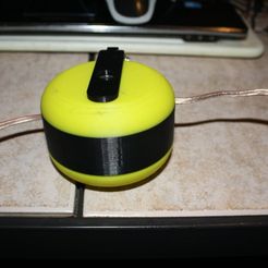 8d27ae17ecd5e6f49b1ed8de1a9a707c_display_large.JPG STL file Auto-Rewinding Cord Reel・3D printer design to download