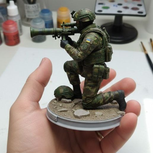 🇺🇦 Hero of Ukraine: Soldier with RPG/ATGM・ 3MF File for 3D printing・Cults
