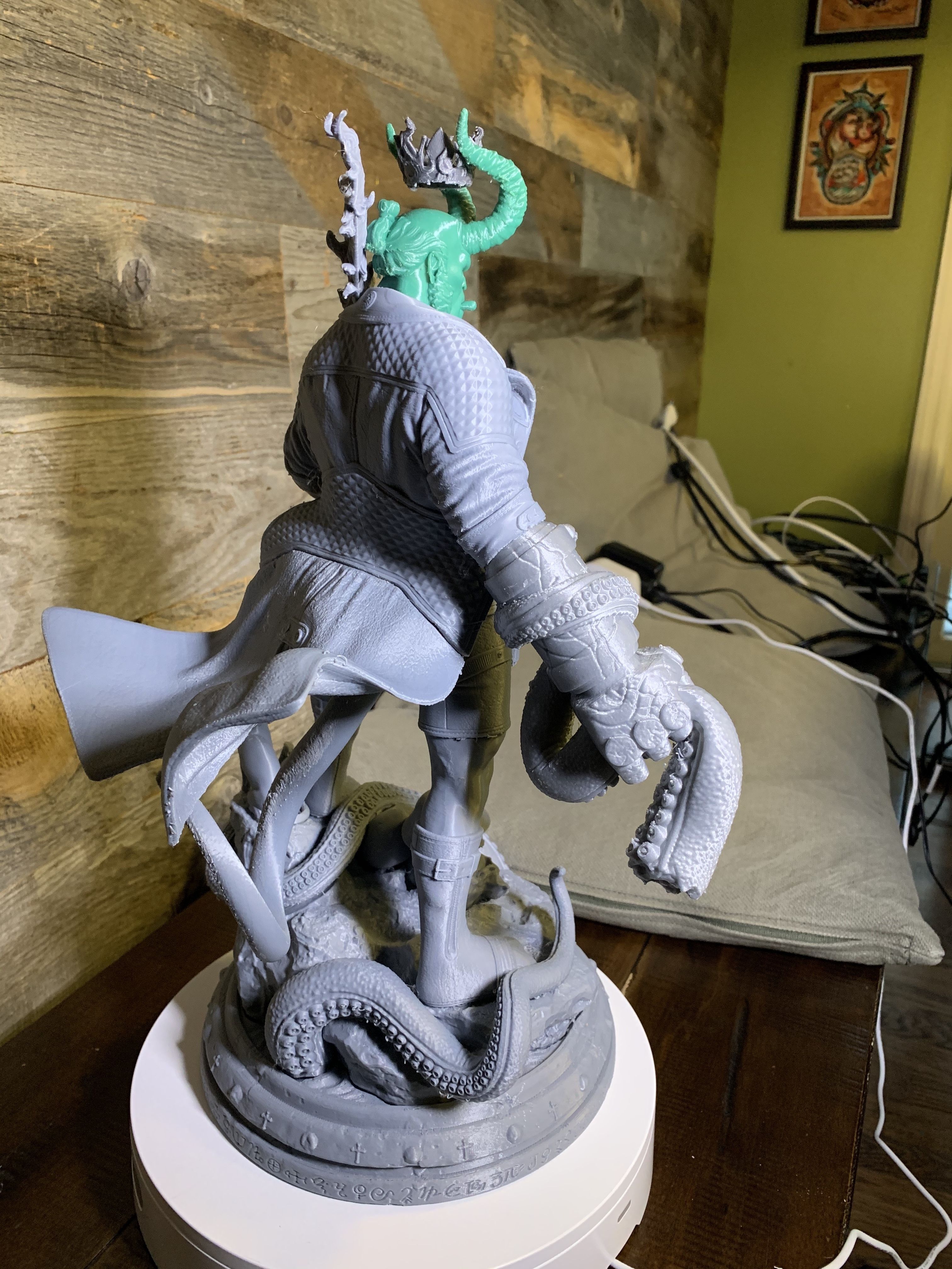 IMG_2607.jpg Télécharger fichier Bandes dessinées Hellboy 3d Model BPRD • Design à imprimer en 3D, carlos26