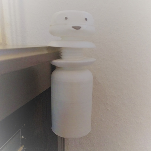 Capture d’écran 2017-05-26 à 19.07.42.png Environmentally Concerned Hangable Plastic Trash Bin