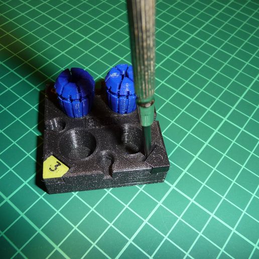 P1090024.JPG Modular ER16 Spannzange Größe Einsatz