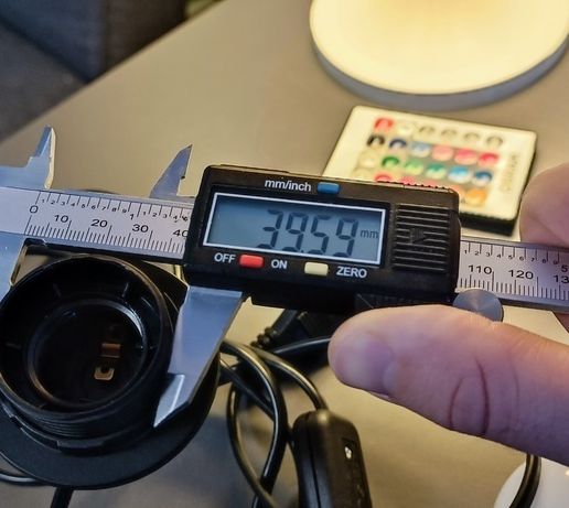 7f2d1405-f25f-4820-a7f1-59001add9d96.jpg Simple Lithophane Lamp Holder for E27 Socket