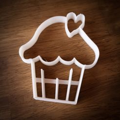 LRM_EXPORT_288922721111623_20190125_173009148.jpeg Cupcake Valentine's Day Cookie Cutter