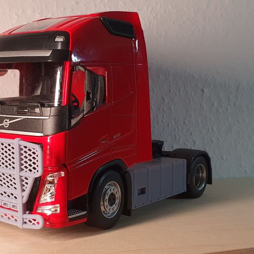 11R-001 Marge Models 1/32 ボルボ トラック FH6 Volvo FH16 6x2 | margemodels
