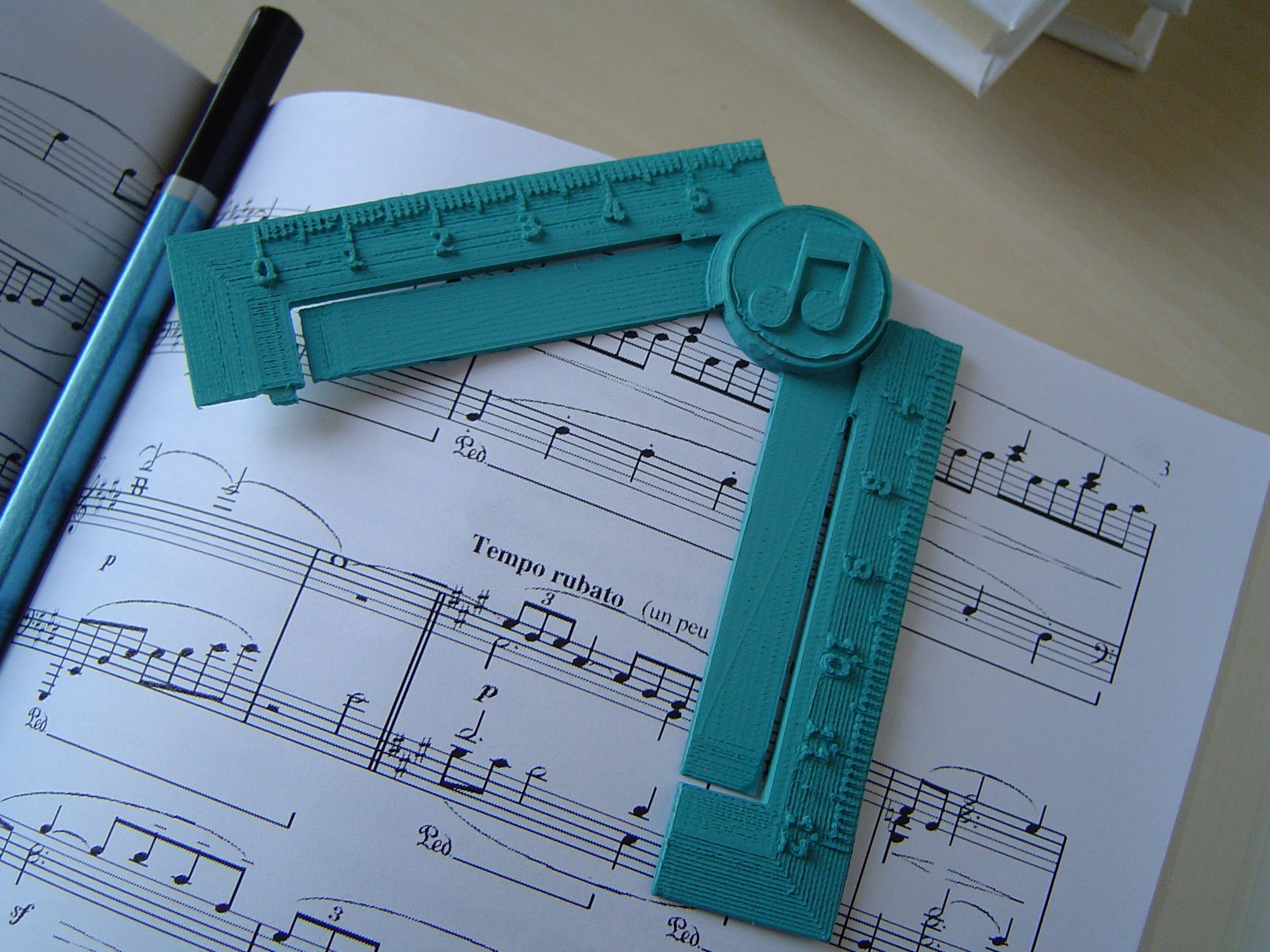 music_2.jpg Download STL file Bookmark Ruler Print in Place with Music Notes Icon | Vtau Design • 3D printable model, VtauDesign